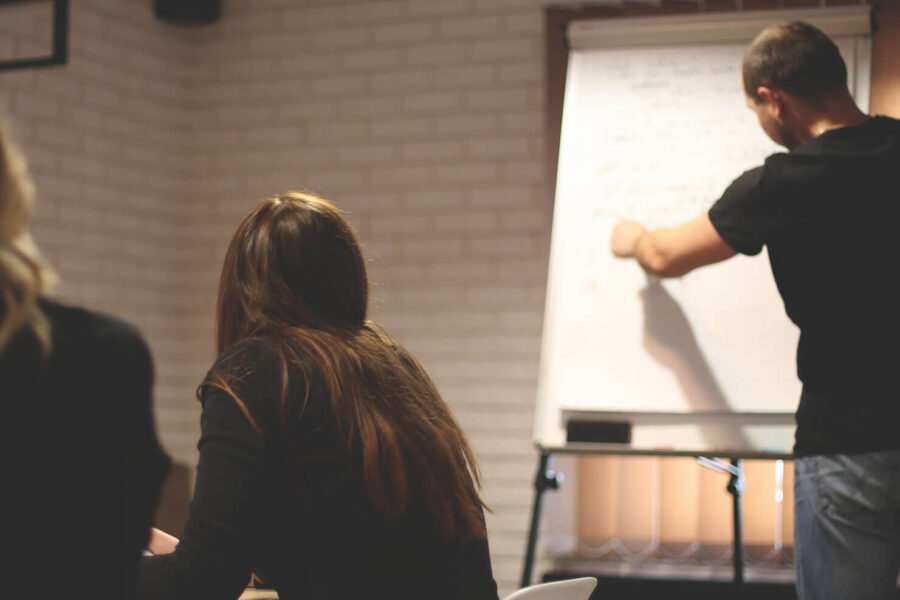 How to choose a quality  modern sofa